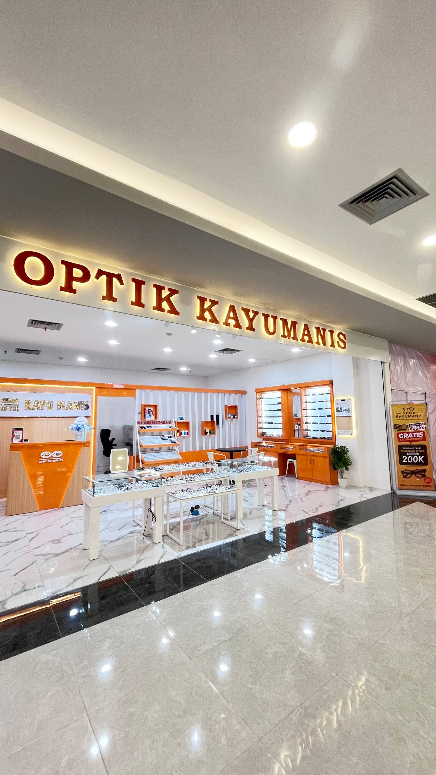 Optik Kayumanis Yasmin (Hachi Grill)
